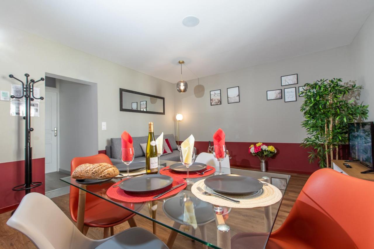 Le Red St Leon : Lit Queen Size * Wifi * Ideal Couple Кольмар Екстер'єр фото