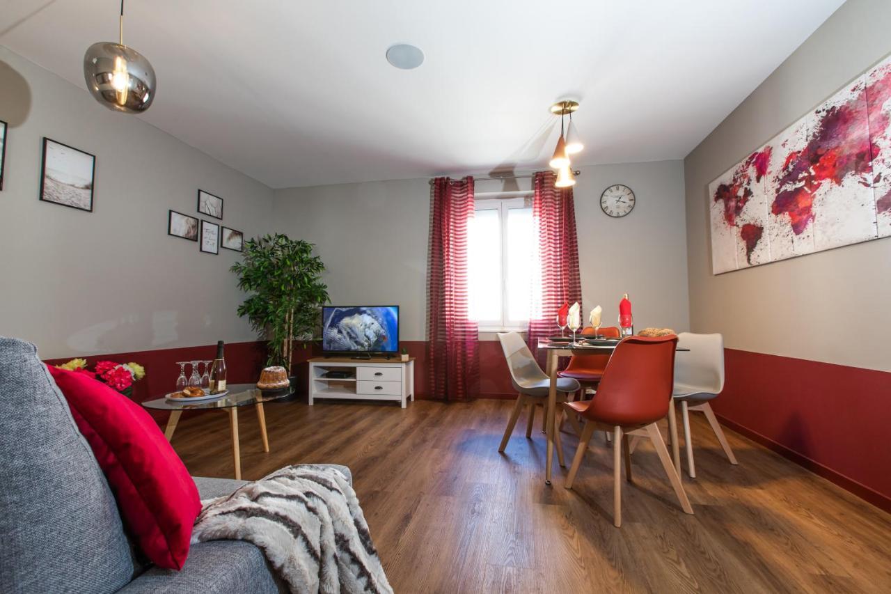 Le Red St Leon : Lit Queen Size * Wifi * Ideal Couple Кольмар Екстер'єр фото