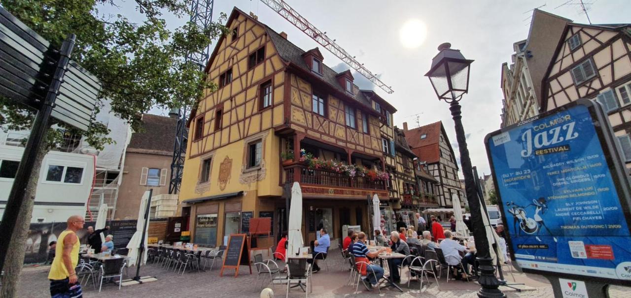 Le Red St Leon : Lit Queen Size * Wifi * Ideal Couple Кольмар Екстер'єр фото